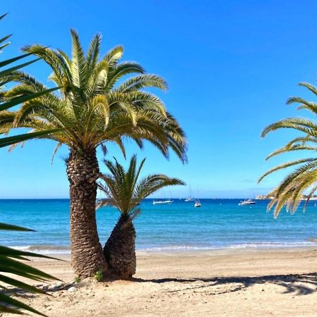 Superbe Appartement En Bord De Mer Bandol Exterior photo